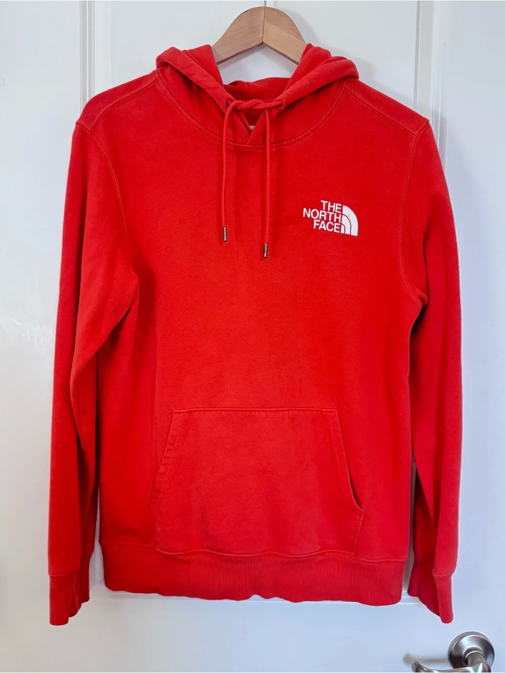 The North Face Men’s Hoodie Orange Sz Small Outdoors Hiking Pullover Sweatshirt